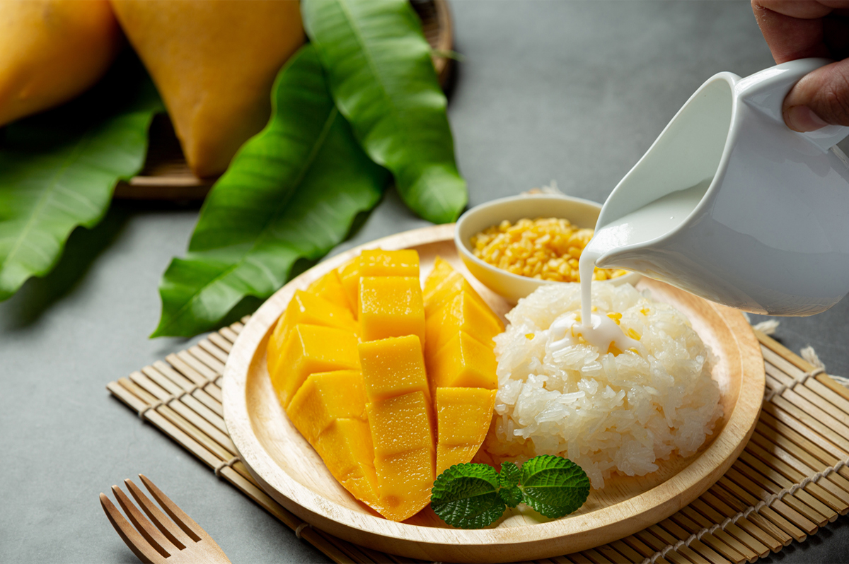 Mango sticky rice 1